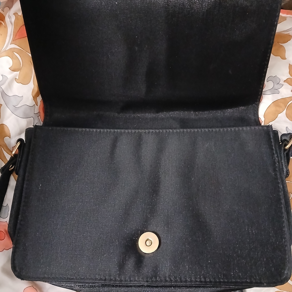 Black and Gold Women's Bag - Picture 3 of 6